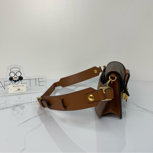 Louis Vuitton Dauphine Belt Bag - Picture 5 of 6